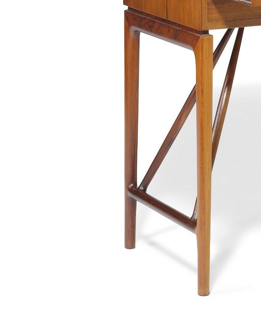 Cabinetmaker Rosewood Dressing Table 7