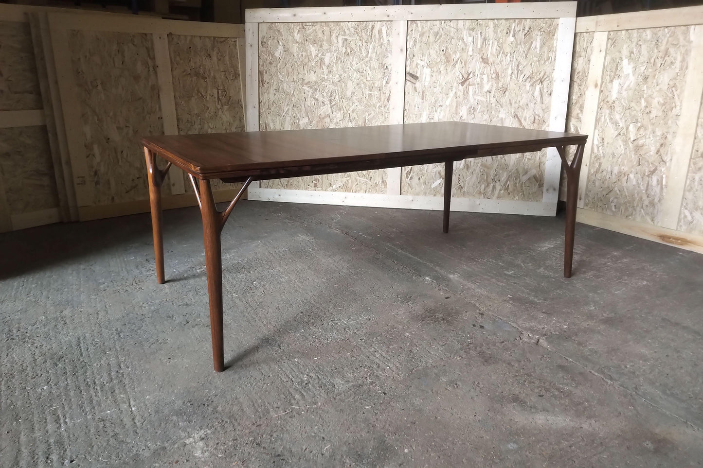 Iconic Danish Midcentury Rosewood Dining Table 8