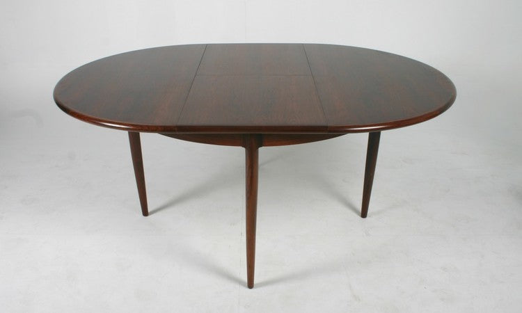 N O Moller 1957 Dining Table in Brazilian Rosewood