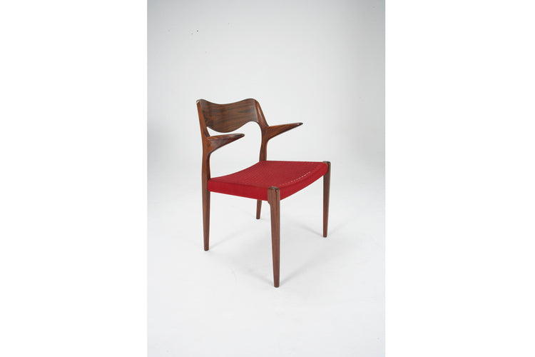 N O Moller 1951 Carver in Original Red Cord