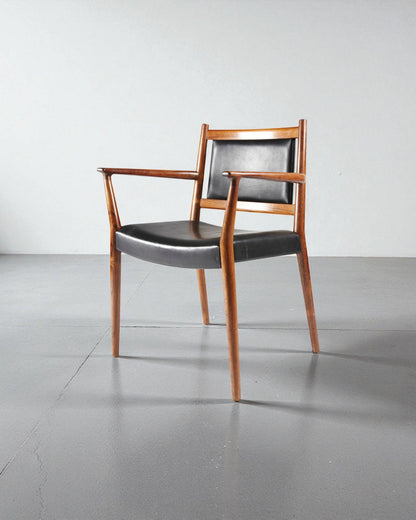 S S Larsen 1955 Set in Original Black Leather