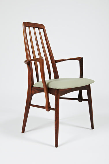 N Kofoed 1964 Spindleback Carver