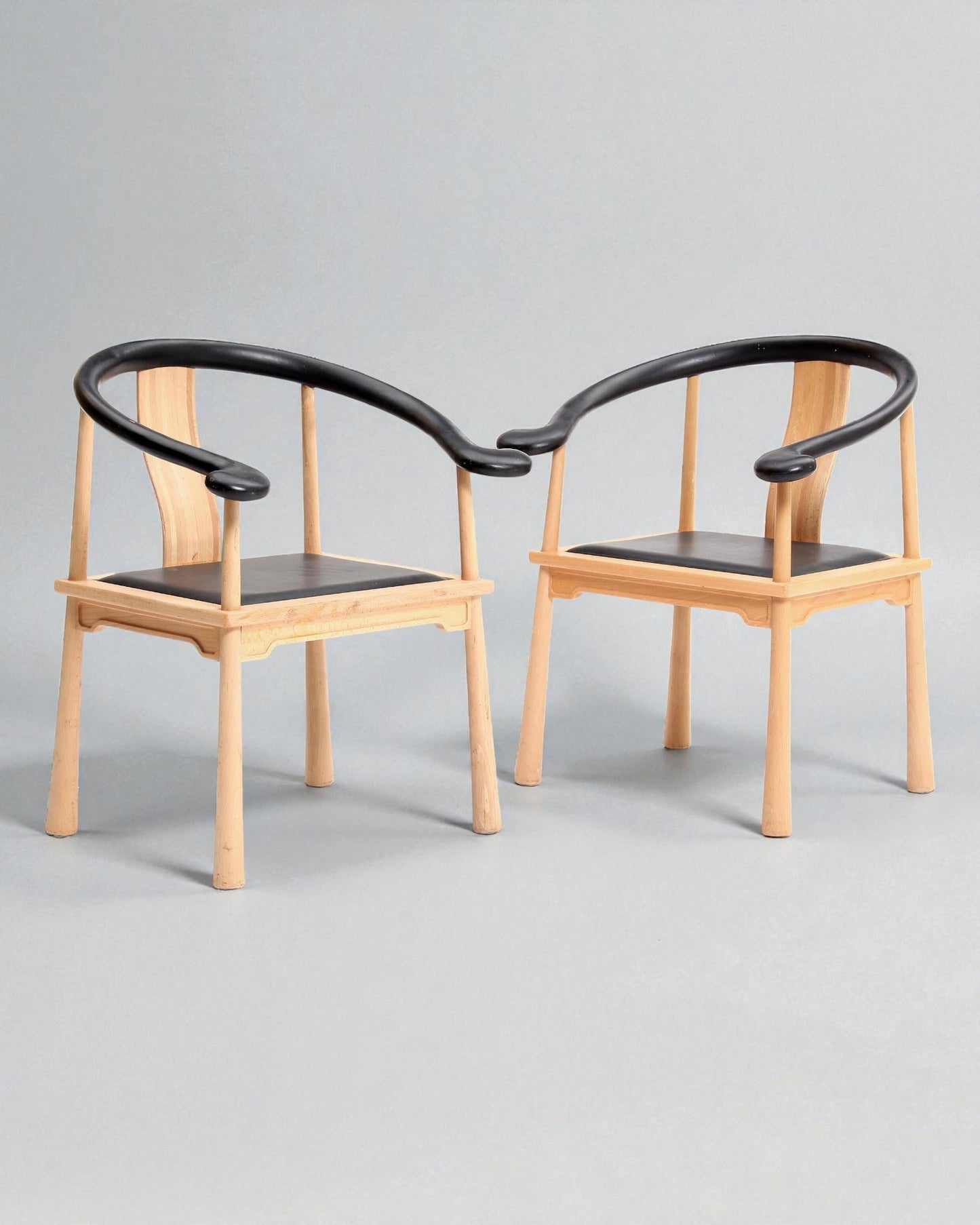 1960s Richard Nissen “Yin” Pair of China chairs with club legs and leather seat