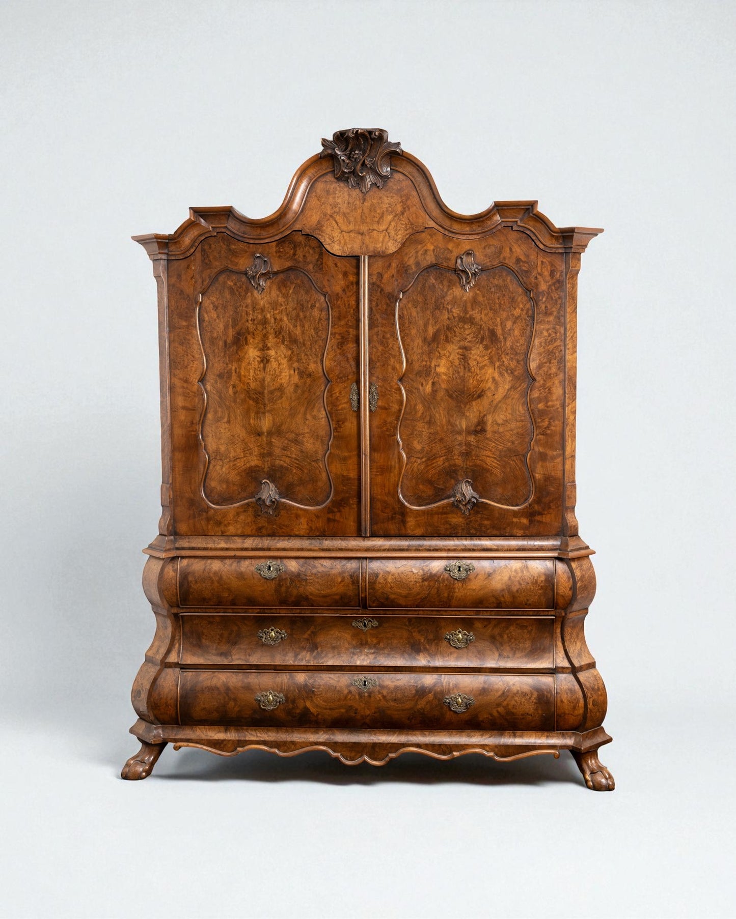 DUTCH WALNUT LINEN PRESS OF BOMBE FORM Early 20C