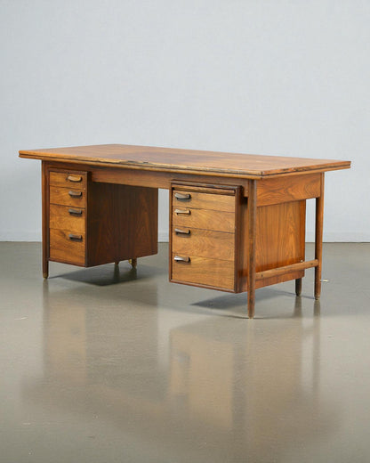 Danish cabinetmaker desk with unfolding double top circa late 1940s