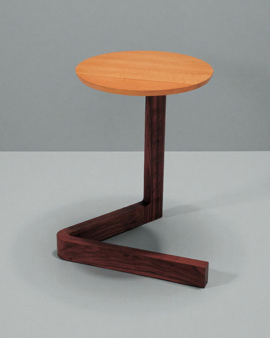 EN Bedside Table with Top Cantilevered over Mattress