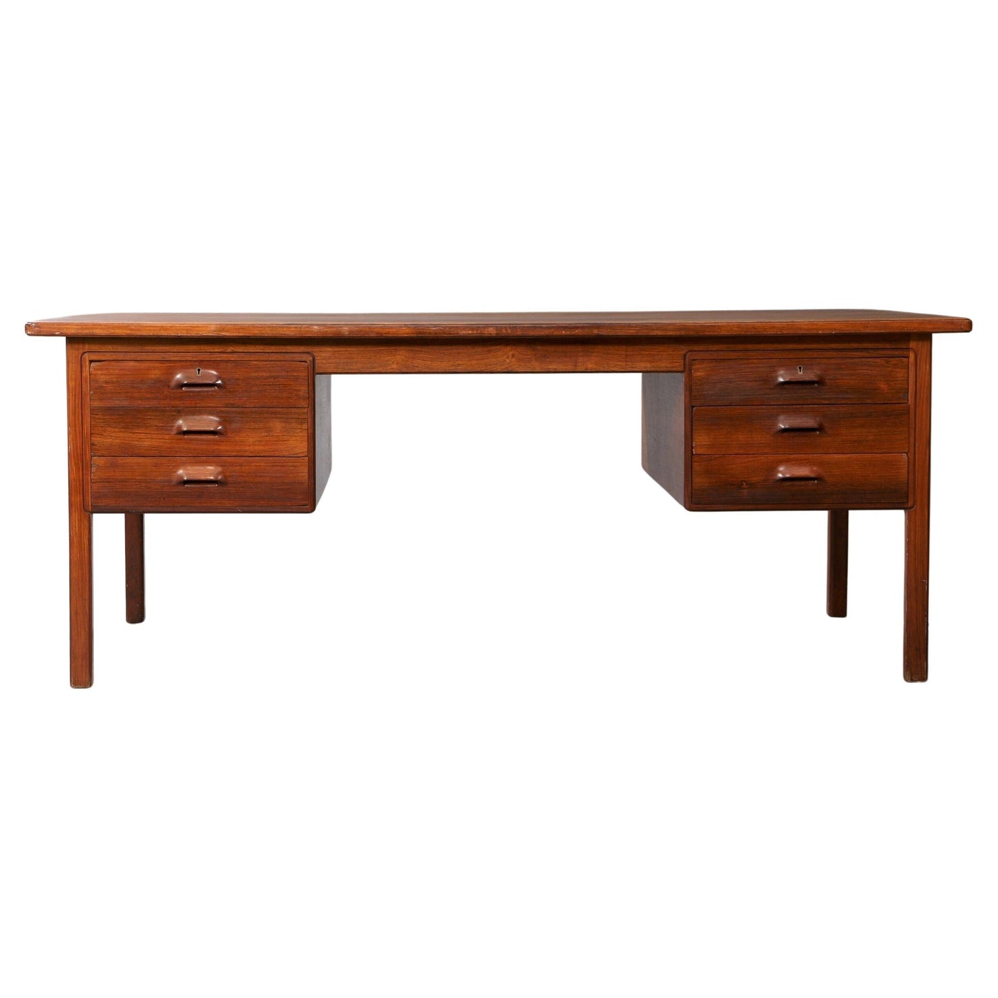 Freestanding "Mayor's" desk