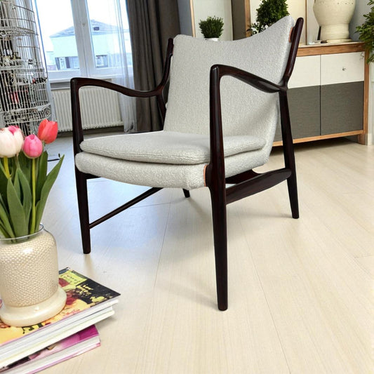 Finn Juhl 45 Chair with label by Niels Vodder made c1950