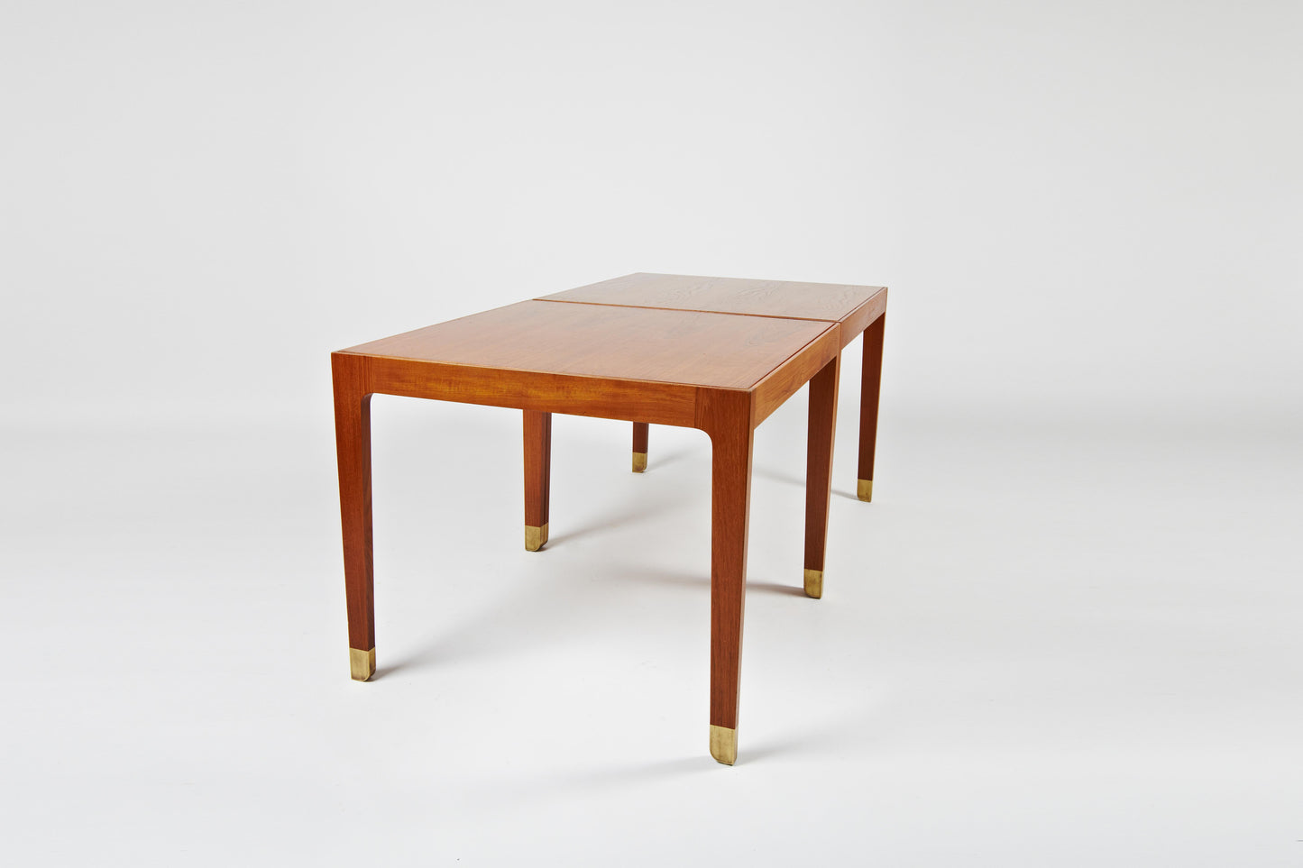 Finn Juhl: Exhibition tables made 1947 - for dining or cards - single or pair
