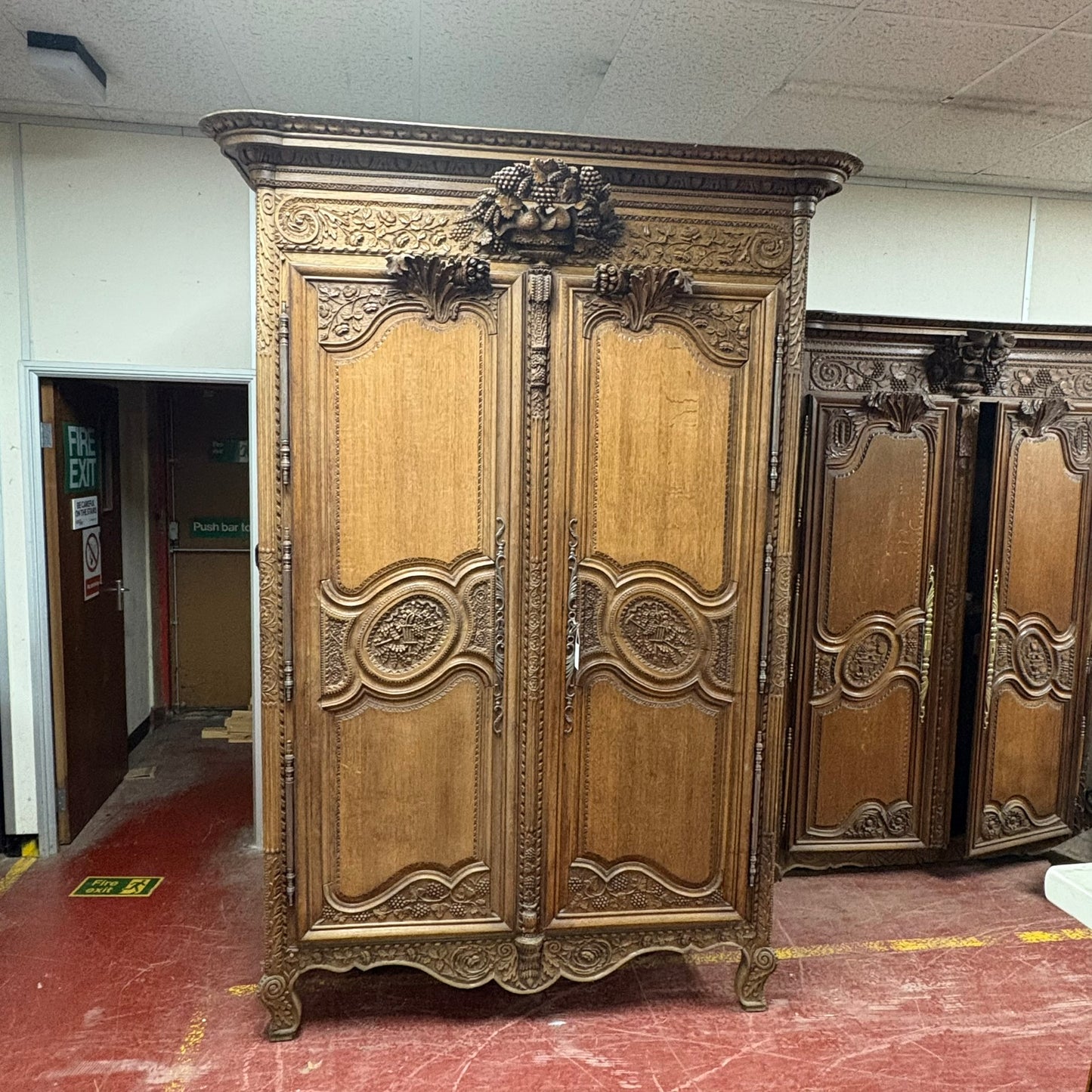FRENCH SOLID OAK ARMOIRE DU MARRIAGE 19C
