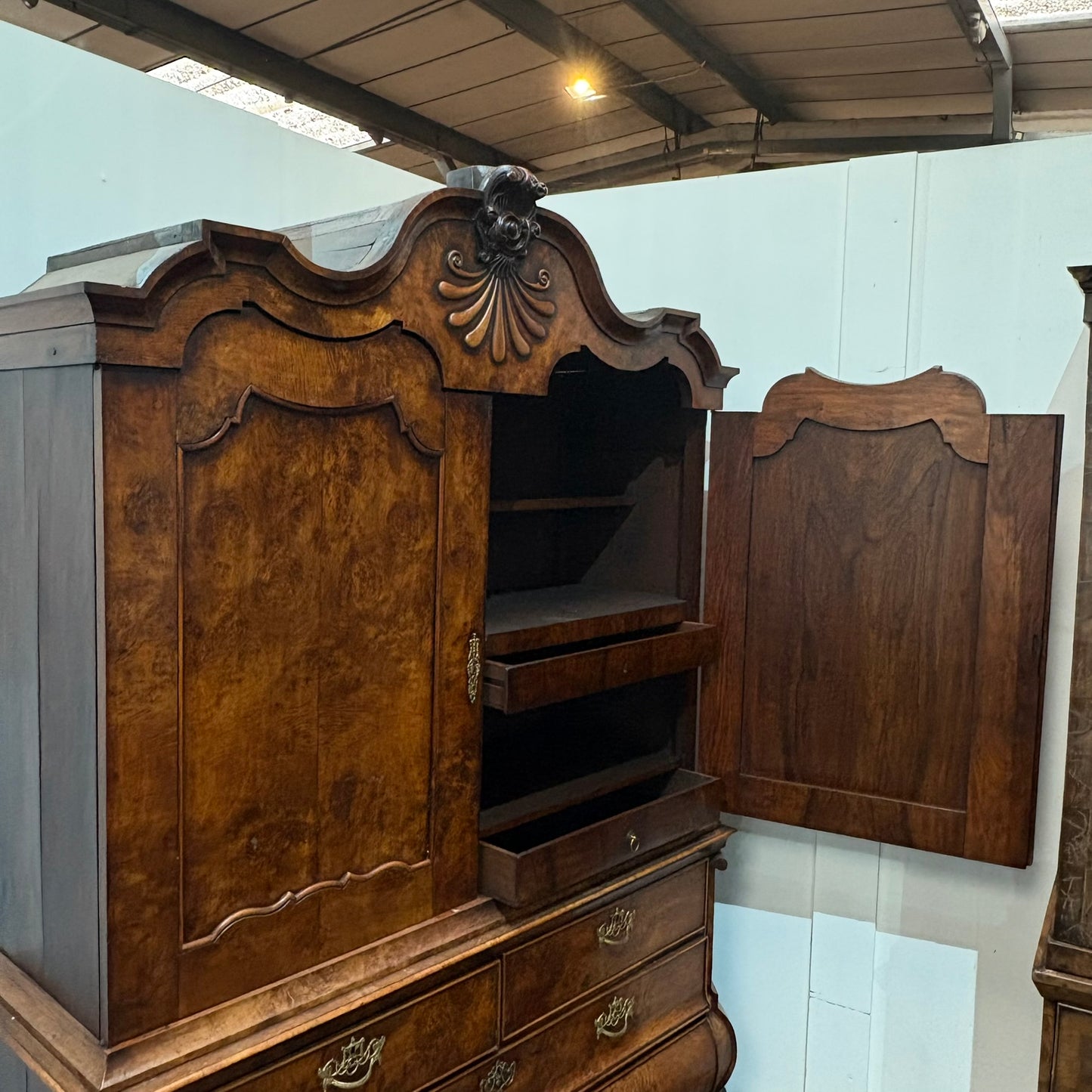 19C DUTCH WALNUT LINEN PRESS OF BOMBE FORM