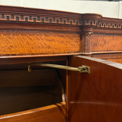 EDWARDIAN SATINWOOD INLAID AND CROSSBANDED SERPENTINE FRONTED WARDROBE