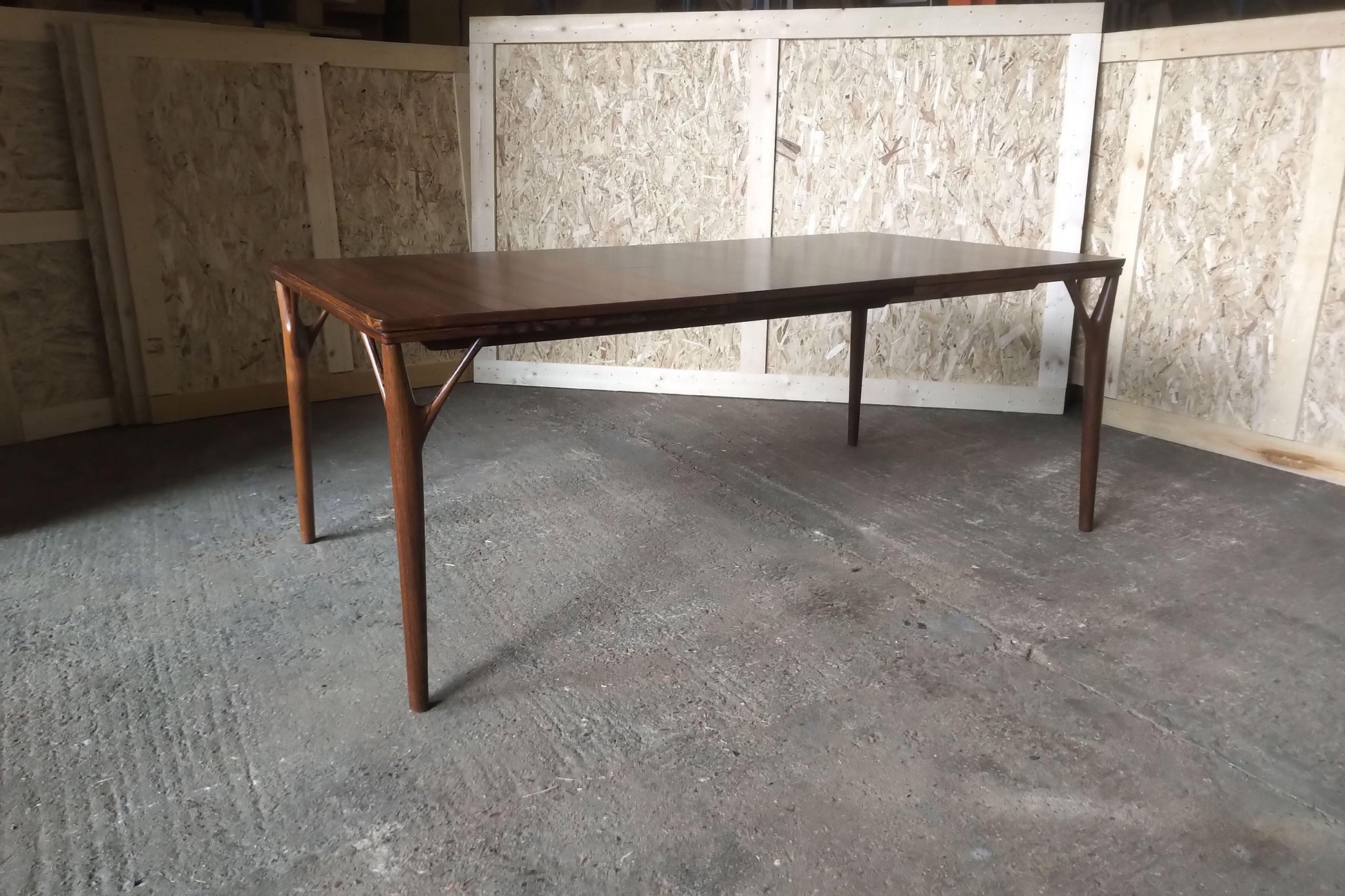 Iconic Danish Midcentury Rosewood Dining Table 8