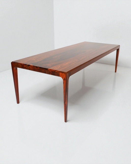 PD 60 Dining Table in Solid Rosewood 185 x 158cm H72cm