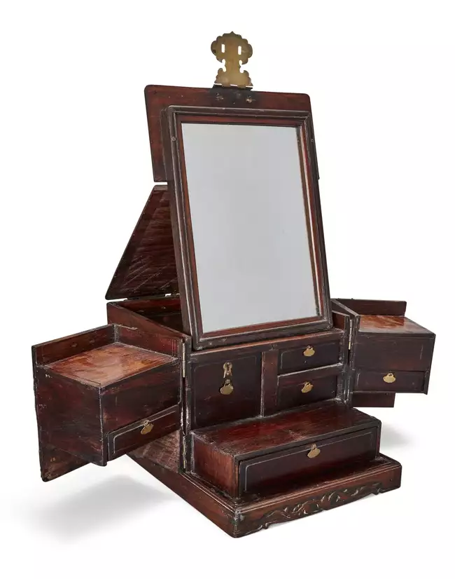 Travelling vanity case 19C