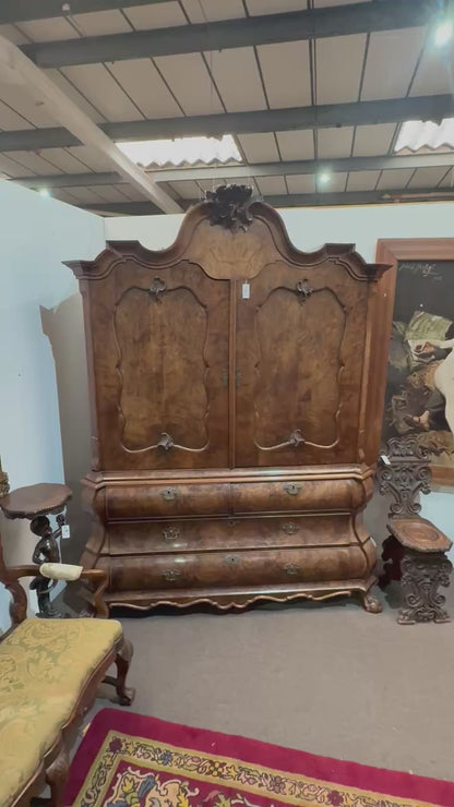 DUTCH WALNUT LINEN PRESS OF BOMBE FORM Early 20C